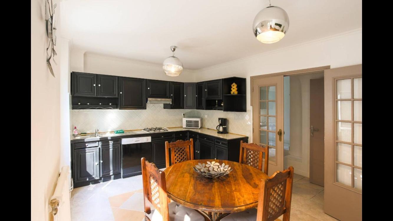 Villa Laetitia - Appt De Charme Avec Parking - Nice Nord ภายนอก รูปภาพ